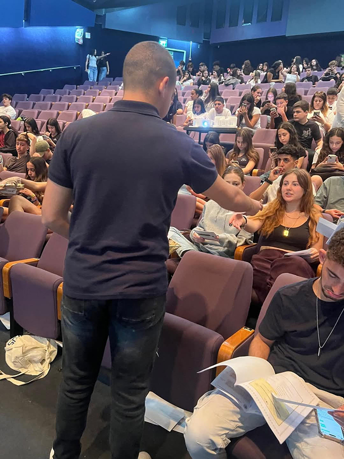 دار التربية والعلوم – جلجولية في الطليعة دائمًا، وفي القمة بجدارة